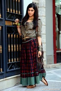 Adah Sharma feet photo thumbnail