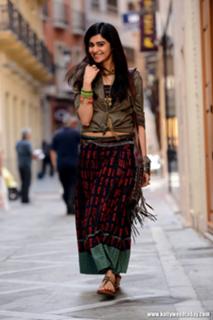 Adah Sharma feet photo thumbnail