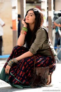 Adah Sharma feet photo thumbnail