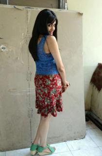 Adah Sharma feet photo thumbnail