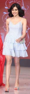 Adah Sharma feet photo thumbnail