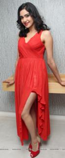 Adah Sharma feet photo thumbnail