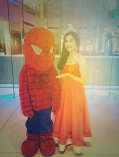 Adah Sharma feet photo thumbnail