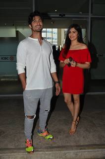 Adah Sharma feet photo thumbnail