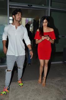 Adah Sharma feet photo thumbnail