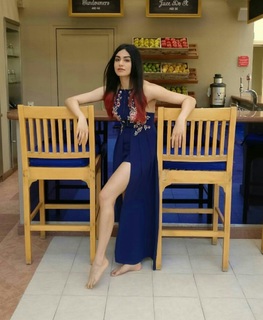 Adah Sharma feet photo thumbnail