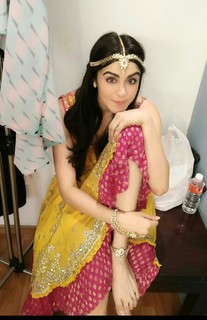 Adah Sharma feet photo thumbnail