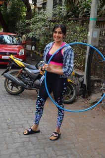 Adah Sharma feet photo thumbnail