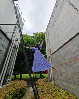 Adah Sharma feet photo thumbnail