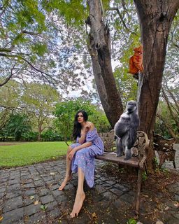 Adah Sharma feet photo thumbnail