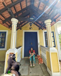 Adah Sharma feet photo thumbnail