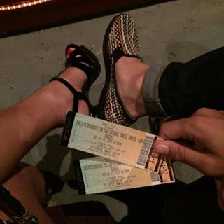 Adamari López feet photo thumbnail