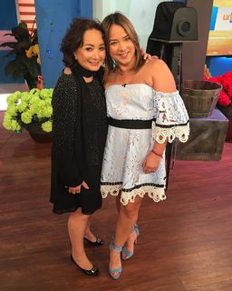 Adamari López feet photo thumbnail