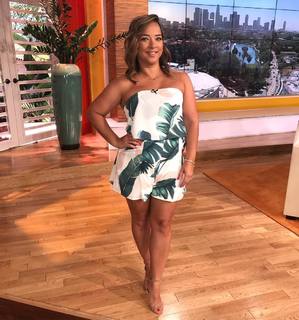 Adamari López feet photo thumbnail