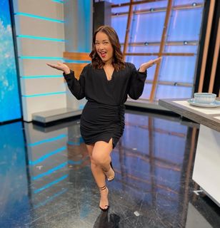 Adamari López feet photo thumbnail