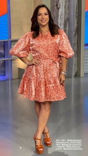 Adamari López feet photo thumbnail