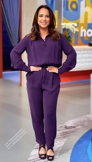 Adamari López feet photo thumbnail