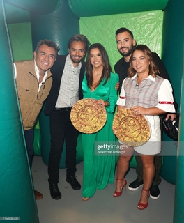 Adamari López feet photo thumbnail