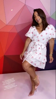 Adamari López feet photo thumbnail