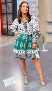 Adamari López feet photo thumbnail