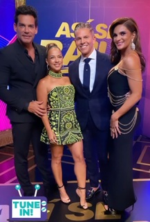 Adamari López feet photo thumbnail