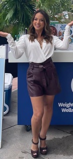 Adamari López feet photo thumbnail