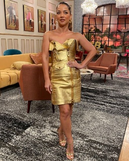 Adamari López feet photo thumbnail