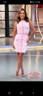 Adamari López feet photo thumbnail