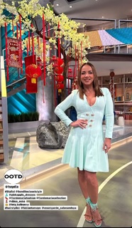 Adamari López feet photo thumbnail