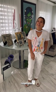 Adamari López feet photo thumbnail