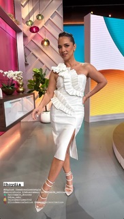 Adamari López feet photo thumbnail