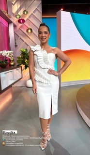 Adamari López feet photo thumbnail