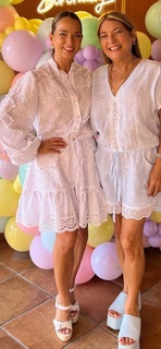 Adamari López feet photo thumbnail