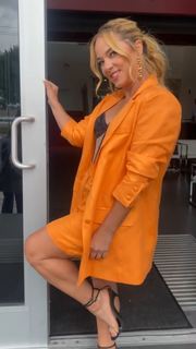 Adamari López feet photo thumbnail