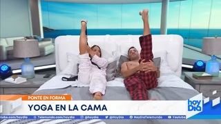 Adamari López feet photo thumbnail