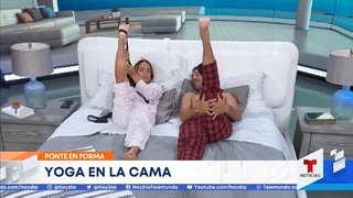 Adamari López feet photo thumbnail