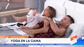 Adamari López feet photo thumbnail