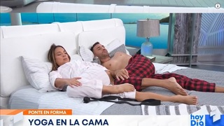 Adamari López feet photo thumbnail