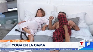 Adamari López feet photo thumbnail