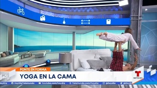 Adamari López feet photo thumbnail