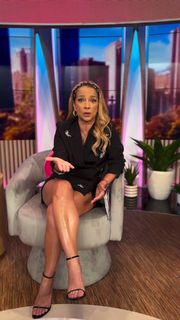 Adamari López feet photo thumbnail