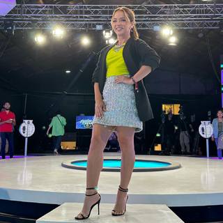 Adamari López feet photo thumbnail