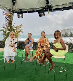 Adamari López feet photo thumbnail