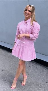 Adamari López feet photo thumbnail