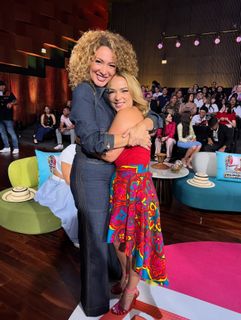 Adamari López feet photo thumbnail