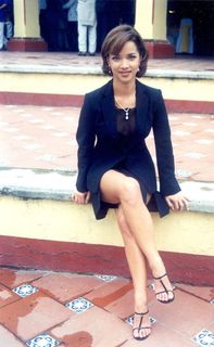 Adamari López feet photo 14