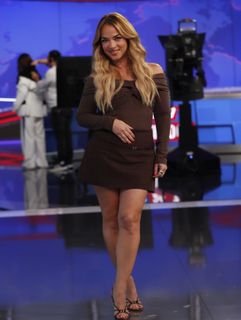 Adamari López feet photo 8