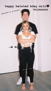 Addison Rae feet photo thumbnail