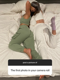 Addison Rae feet photo thumbnail