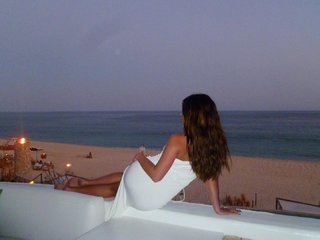 Addison Rae feet photo thumbnail